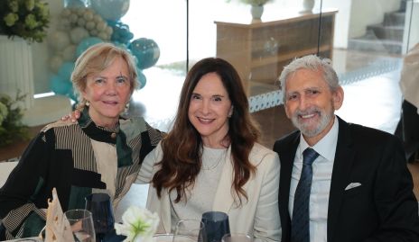 Annely Kaiser, Laura Aristegui y Neil.