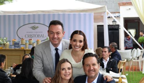  Paloma González, Ulises Artolozaga, Sandra Pérez y Héctor Vázquez.