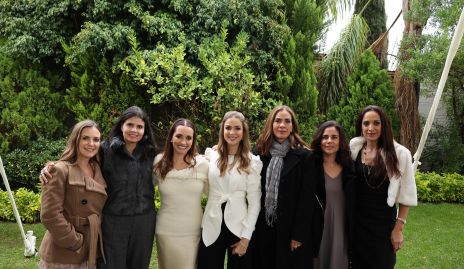 Sandra Pérez, Liz Alcalde, Paloma González, Geo Rivera, Gaby Aranda, Maga Nieto e Ivette Morales.