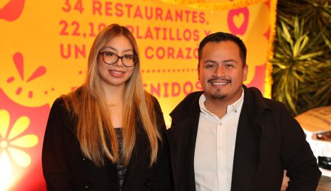  Cynthia Rodríguez y César de la Cruz.