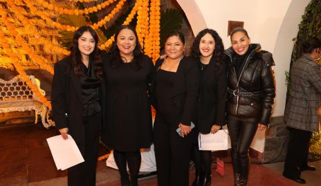  Lourdes García, Claudia Rodríguez, Danna Fabiola Rodríguez, Mariana Genel y Montse Salvador.
