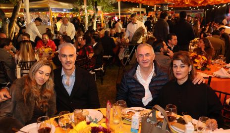  Marcela Rubio, Oscar Estrada, Jorge Mauricio e Isabel Guzmán de Mauricio.