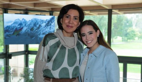  Claudia Pozos con su sobrina Ingrid De Luna.