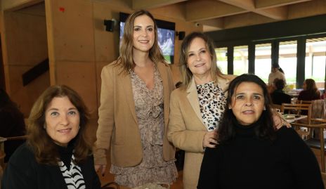 Carmen de Cerecedo, Sandra Pérez, Ingrid Pérez y Paty Valadés.