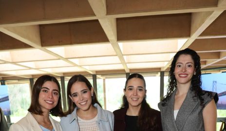  Susana, Ingrid, Cinthia y Karina De Luna.