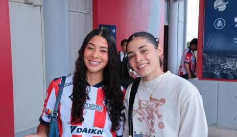  Becky Contreras y Chiara Singarela.