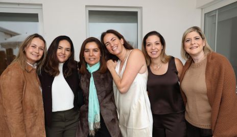  Gaby Artolózaga, Ana Paula Valdéz, Lorena Torres, Alejandra Güemes, Ceci Limón y Karla Verástegui.