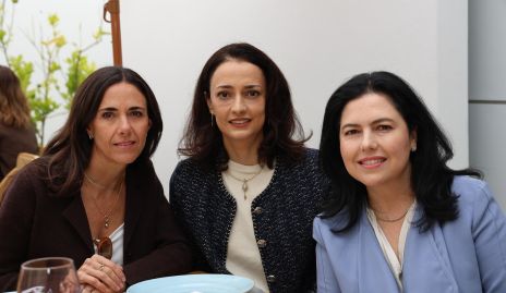  Alejandra Arenas, Cristy Villanueva y Christiann Esper.