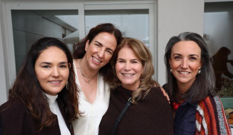  Ana Paula Valdés, Alejandra Güemes, Marisa Romero y Gonis Borbolla.