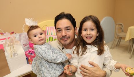  Marina, Miguel y Amelia Torres.