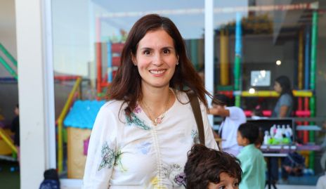  Valeria flores y Mariano.