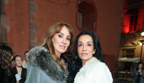  Patricia y Adriana Espinosa.