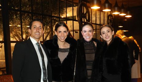  Andrés Chávez, Valeria Zúñiga, July Valle y Sofía Prieto.