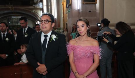  Antonio Ascanio, papá de la novia, con su hija María José.
