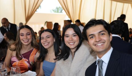  Giulia Sarocchi, Daniela Vergara, Asae Valle y Mateo Ruelas.