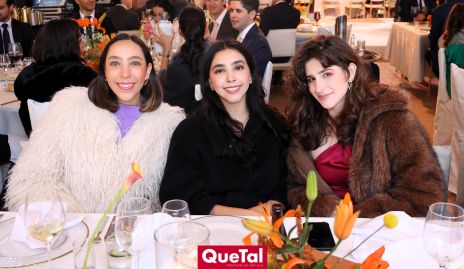  Ana Chevaile, Marifer Chevaile y Marifer Suárez.