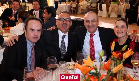  Felipe Toledo, Guillermo González, Paulo Aramburu y Alma González.