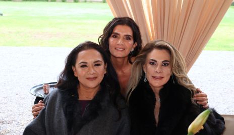  Elizabeth, Elvira y Adriana.