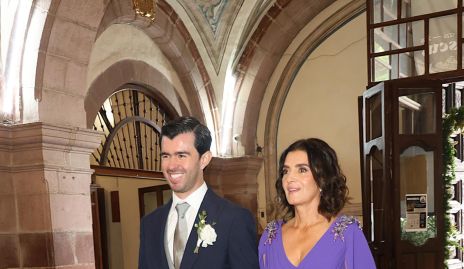  Andrés Espinosa con su mamá Elvira Sánchez.