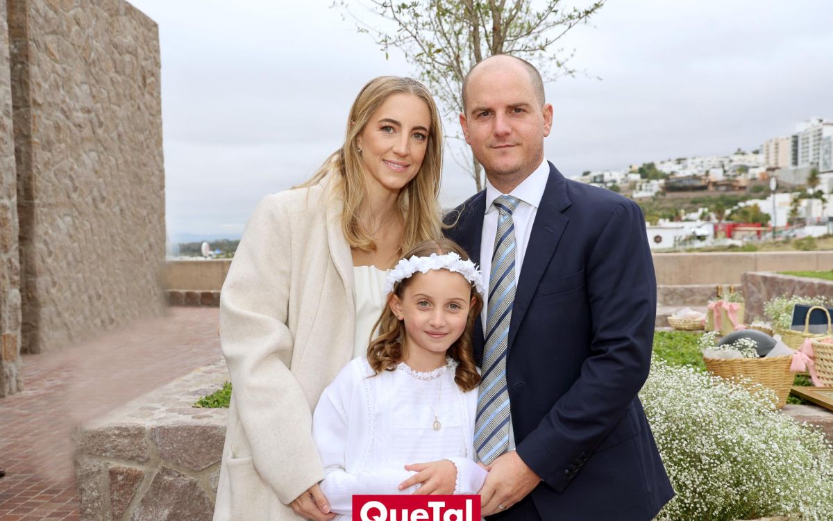 PRIMERA COMUNION DE IN&Eacute;S 