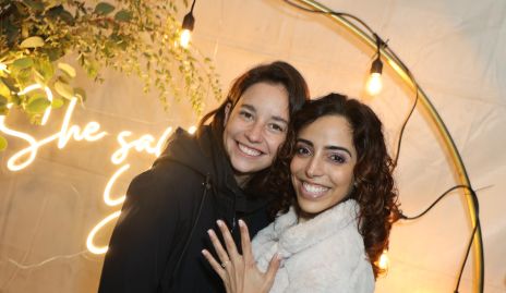  Fernanda Hevia y Ale de Luna.