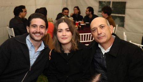  Adán García, Natalia y Jorge Guerra.