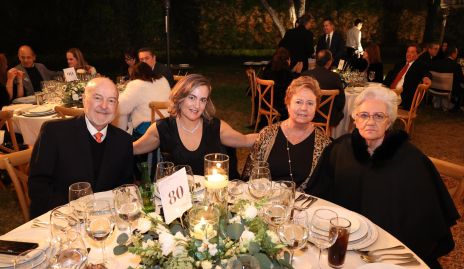  Alejandro del Valle, Verónica del Valle, Amelia Mendiola y Picos Mendiola.