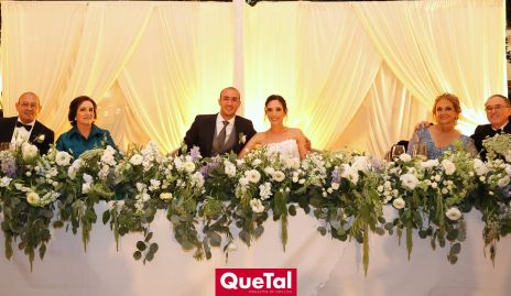  Los recién casados con sus papás, Alejandro Villalobos, Sandra Estúa, Alejandro Villalobos, Valeria Rangel, Coco Fernández y Fernando Rangel 