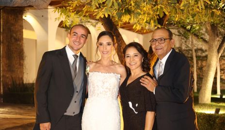  Alejandro Villalobos, Valeria Rangel, Rebeca Córdoba y Héctor Villalobos.