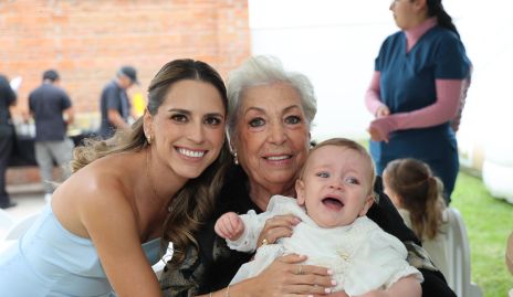  Paulina Aguirre, Olga María González y Roberto Lozano.