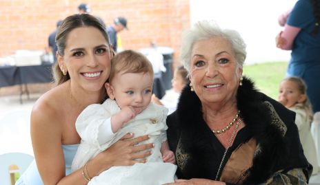  Paulina Aguirre, Olga María González y Roberto Lozano.