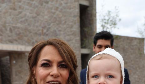  Raquel Altamirano con su nieto Roberto Lozano.