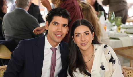  Rafael Tobías y Cristi Lorca, padrinos de Roberto.