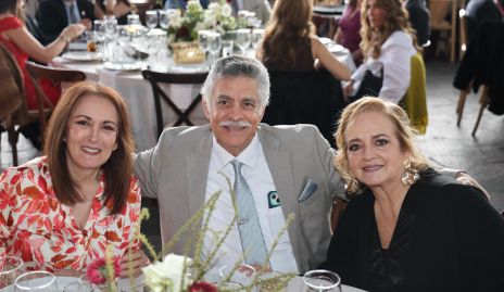  Laura del Pozo, Jesús Alfonso Gaviño y Martha del Pozo.