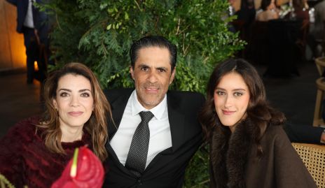  Martha Gaviño, Gonzalo Ávila e Isa Ortuño.