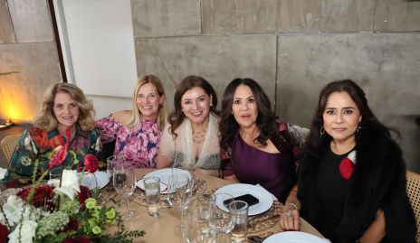  Lynette Pizzuto, Anita González, Hilda Rodríguez, Malena Rubín de Celis y Laura Acosta.