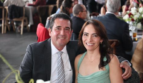  Julián y Almendra.