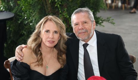  Lupita Pereda y Alejandro Santibáñez.