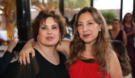  María Luisa Otero y Maru Urbina.
