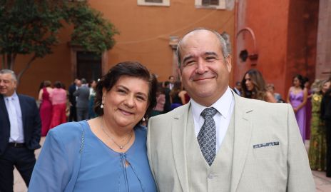  Adriana Guevara y Luis Hernández.