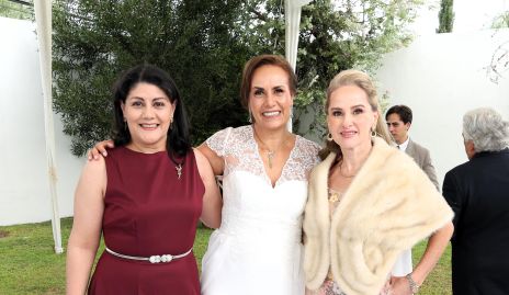  Ana González, Yogus Gómez y Elizabeth Heinze.