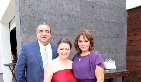  José González, Margaret Lozano y Marcela Chavarría.