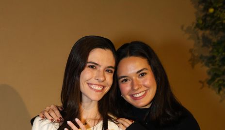  Montse y Natalia Hampshire.