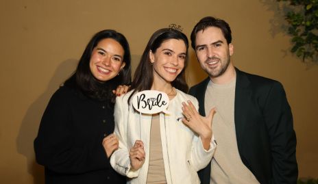  Natalia Hampshire, Montse Hampshire y Alonso Gómez.