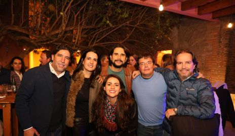  Familia Mercado.