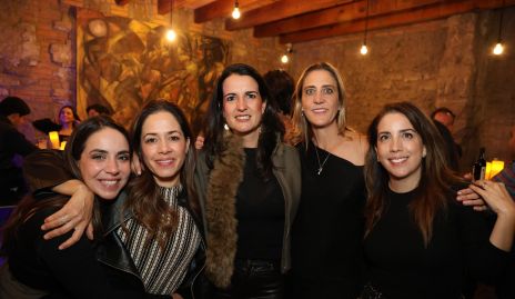  Gaby Camacho, Fato Alonso, Sandra Villasuso, Christinne Káiser e Itzel Herrera.