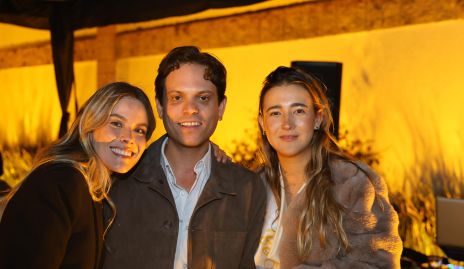  Jocelyn Córdova, Jorge Naya y Laura Pelayo 
