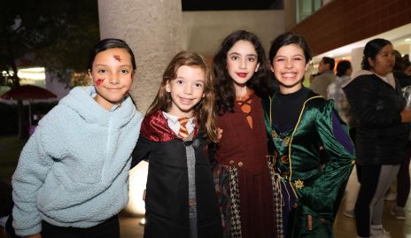  Gloria Espinosa, Roberta Gómez, Pau Zapata y Javiera Rodrígez.