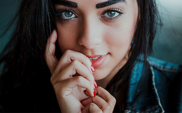 El maquillaje ideal para brillar como nunca en Noche Buena y Año Nuevo 