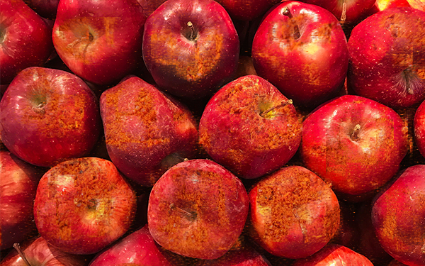 Deliciosas manzanas con chamoy